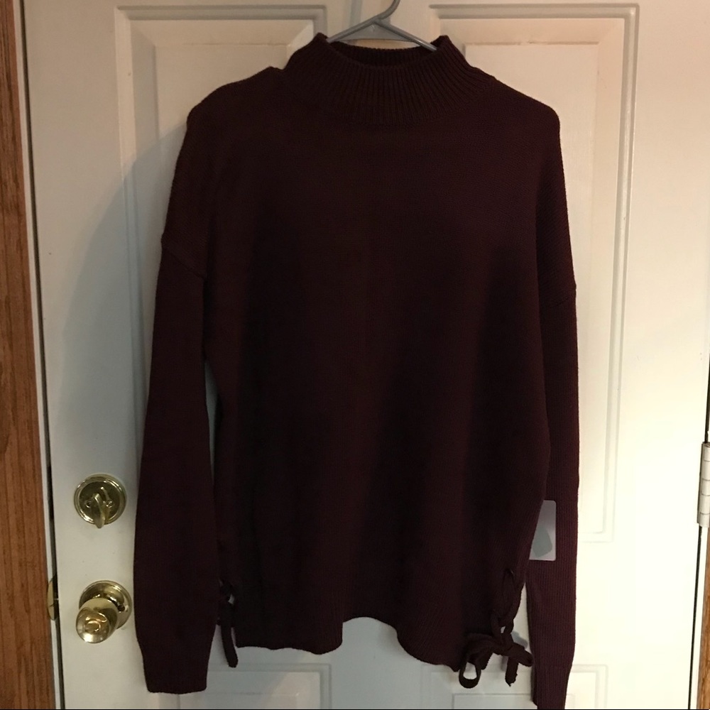 ** NWT ** Forever 21 WNS LRG Maroon Sweater